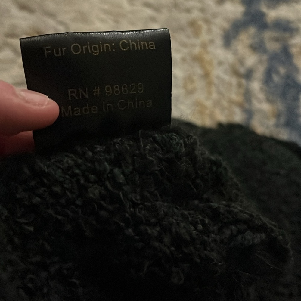 Wool and Rabbit Fur Scarf - Picture 8 of 8
